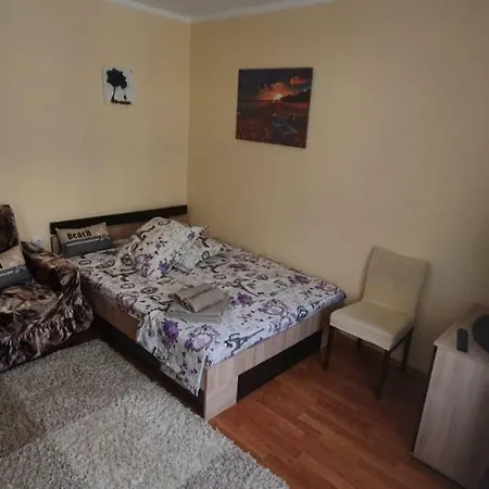 Casa Cu Fluturi