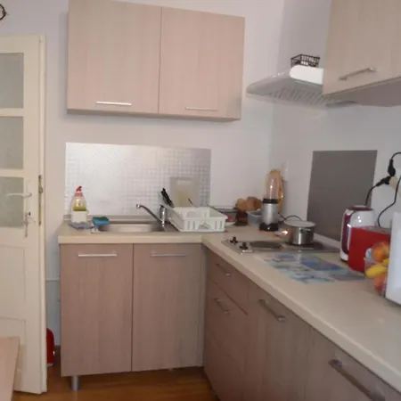 Homestay Casa Cu Fluturi *