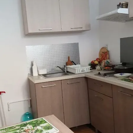 Casa Cu Fluturi